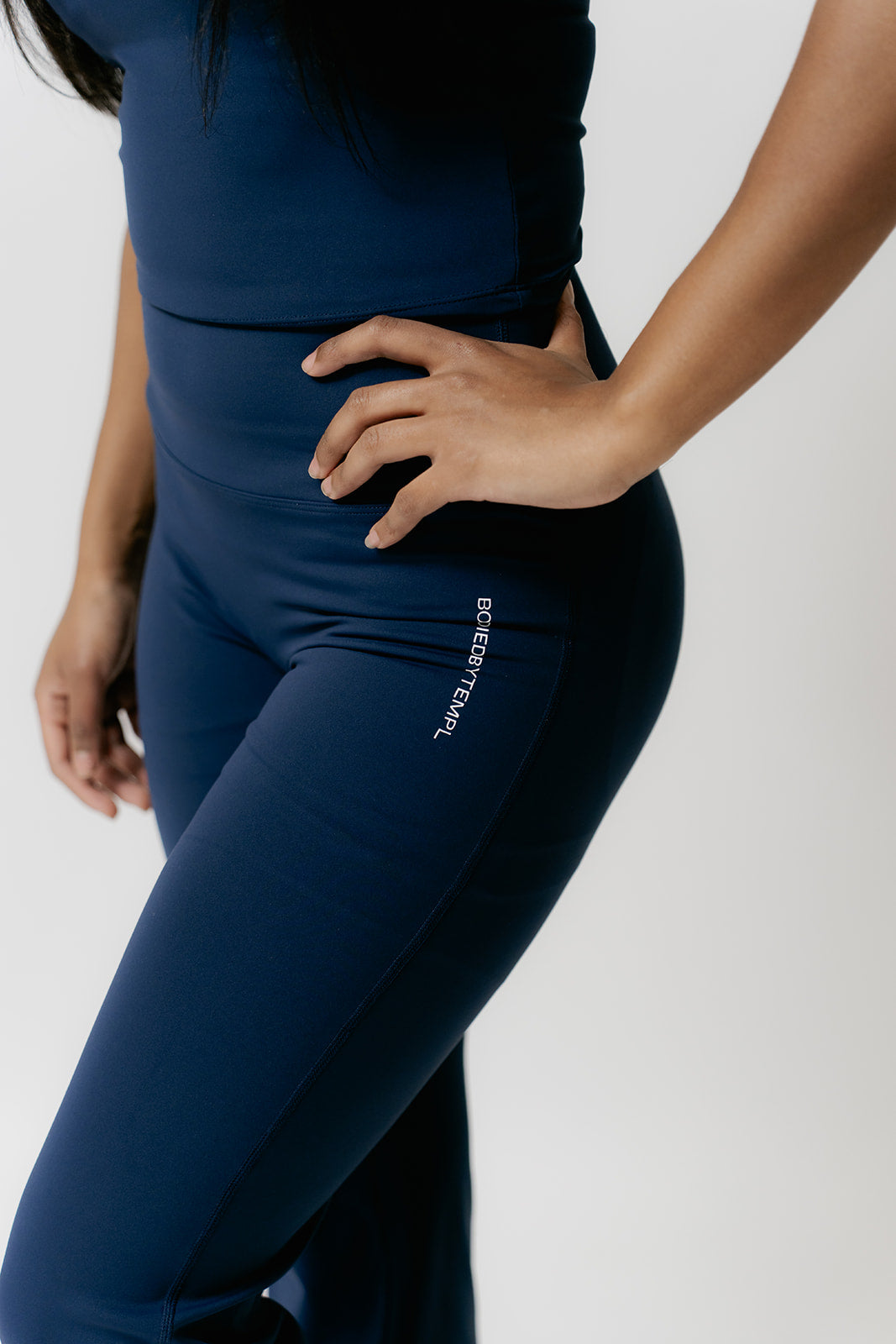 Obsidian Flare Legging